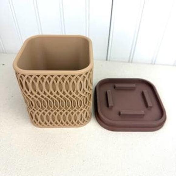 The Glowtide Planter, Indoor Flower Pot, Tabletop Planter. Woven Design - Picture 6 of 9